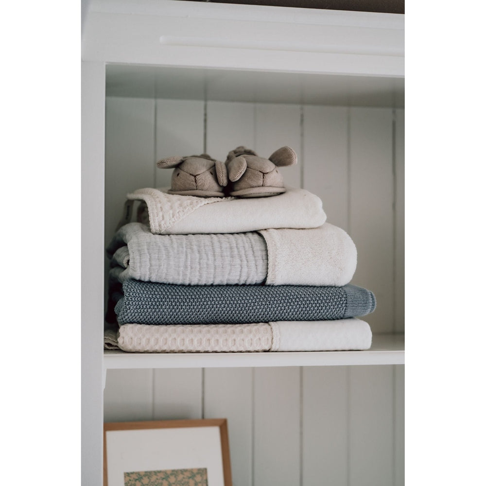 Koeka Wiegdeken Teddy Rivoli - Stone | Wiegdekentje 100x75 cm