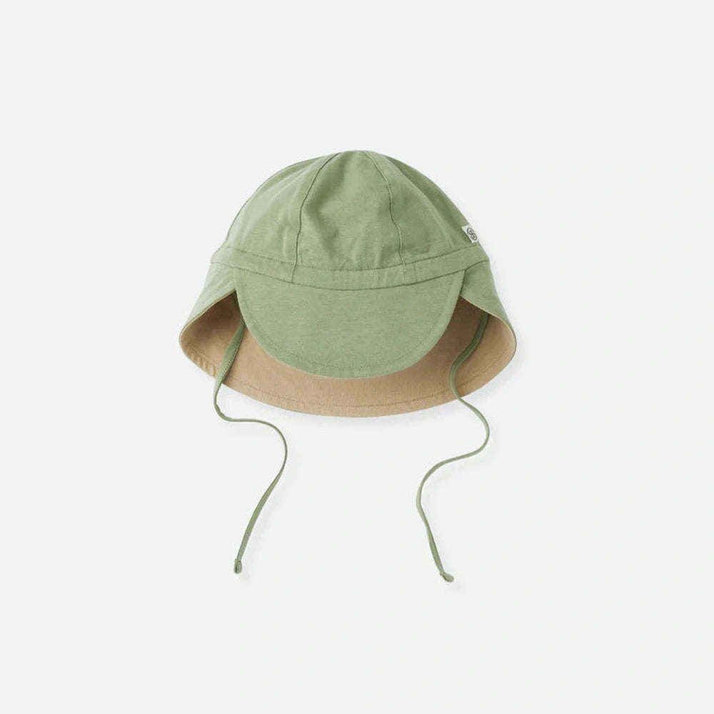 Cloby Zonnehoedje in Olive Green/Sandy Beach – UPF 50+
