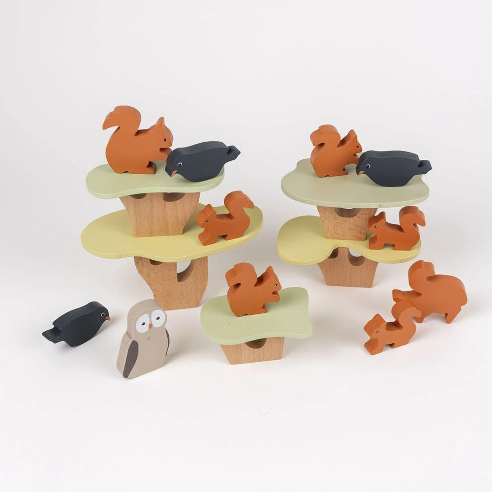 Stacking Game Squirrels