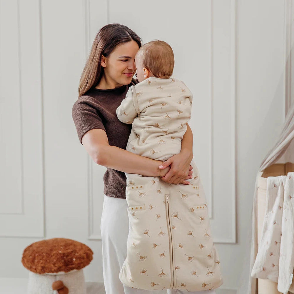 Meyco Studio slaapzak 4-seizoenen Deluxe Interlock Jersey 6-36m - Ginkgo Soft Sand