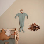 Mushie Ribbed Knotted Baby Gown 0-3 maand - Roman Green