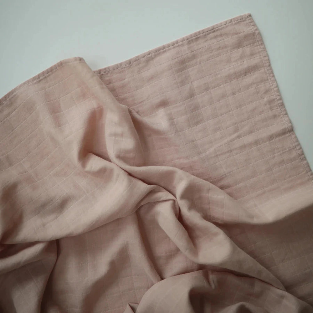 Mushie Swaddle - 120x120cm - Blush