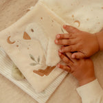 Little Dutch - Activiteitenboekje - Newborn Naturals - Beige