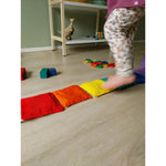 Pit&Play Sensorische Regenbogen-Bohnensäckchen + Gratis Spieltuch aus Baumwolle Medium Fade Rainbow