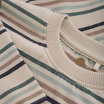 En Fant T-shirt Met Gekleurde Strepen