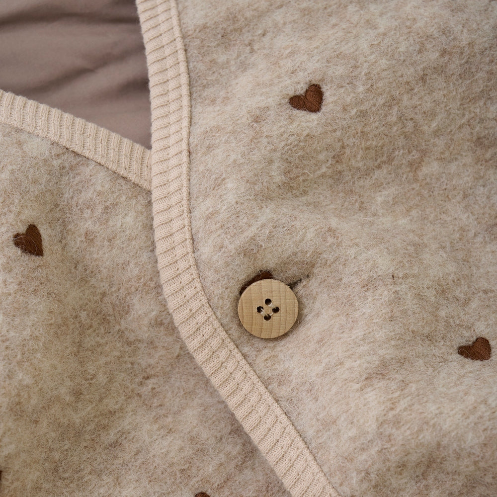 Huttelihut Merinowollen Vest Zonder Mouwen Met Geborduurde Hartjes