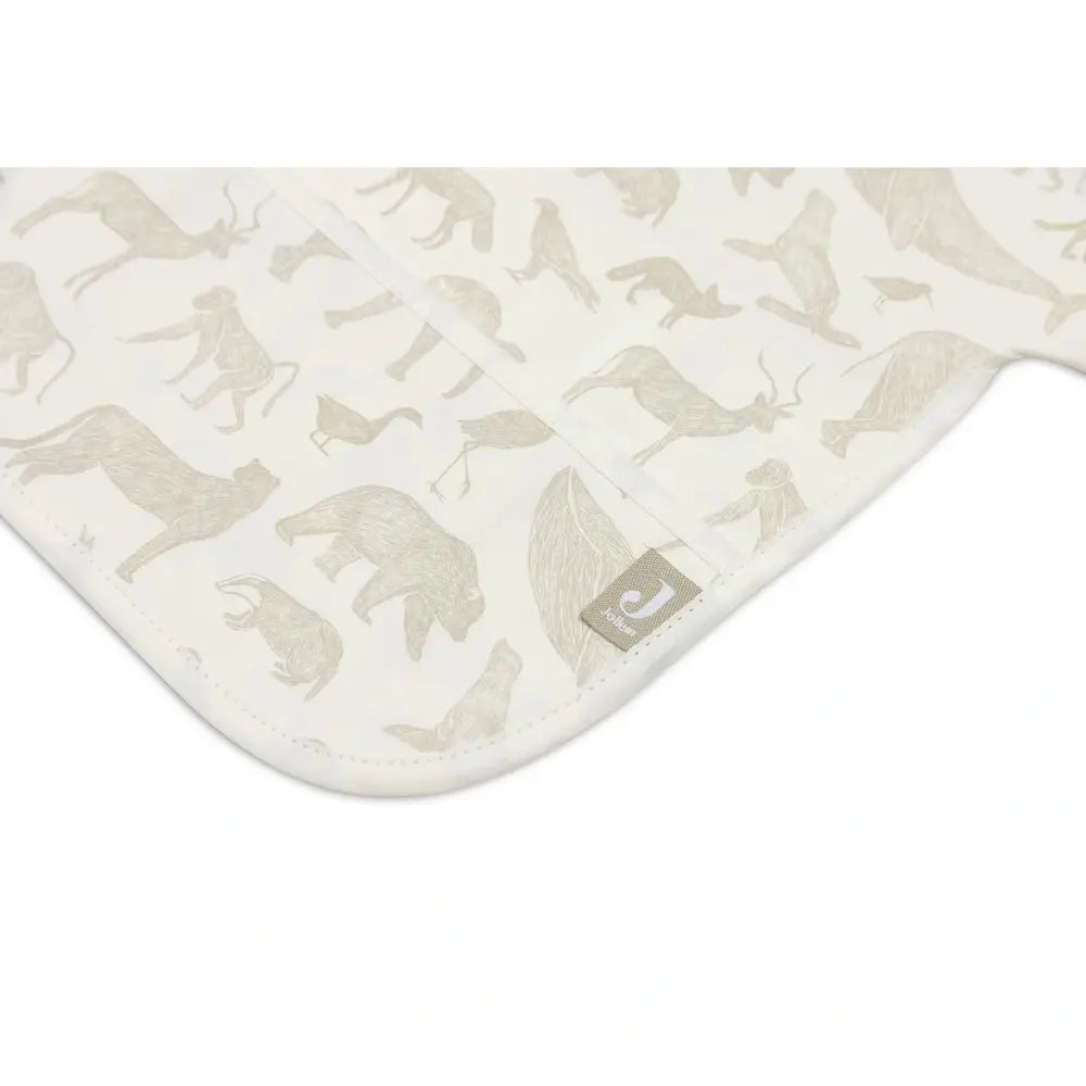 Waterproof Slabbetje Met Lange Mouwen - Animals - Olive Green