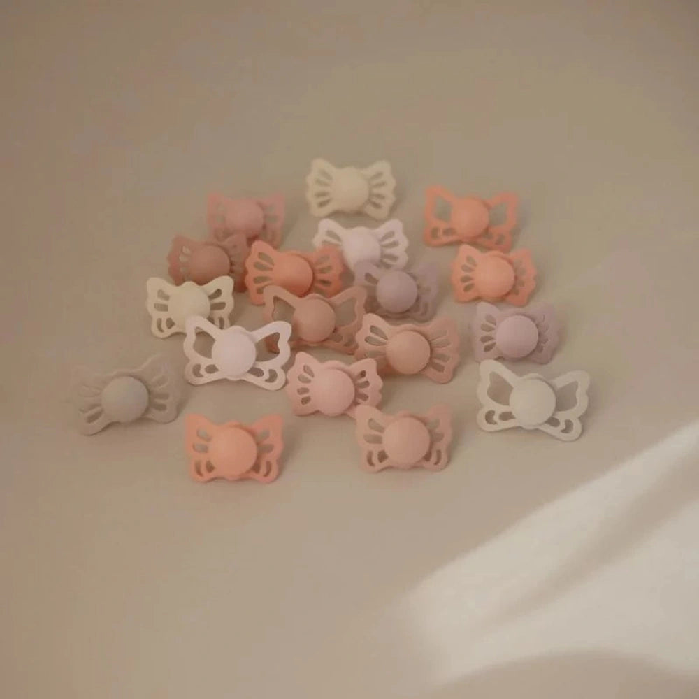 Frigg Fopspeen Butterfly - Silicone - Pretty in Peach T2