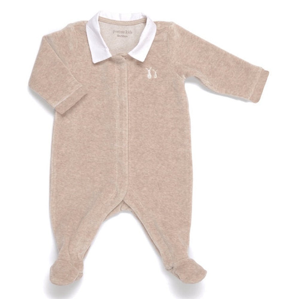 VELOURS BABYPAKJE IN CAMEL MET WIT POPLIN KRAAGJE